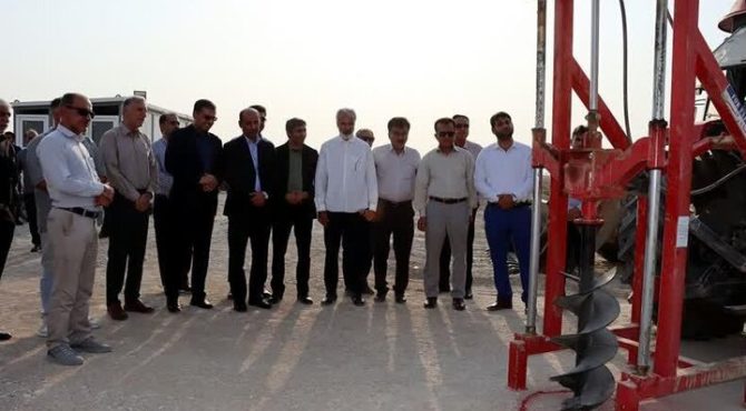 آغاز عملیات اجرایی ۳ نیروگاه خورشیدی در دشتی
