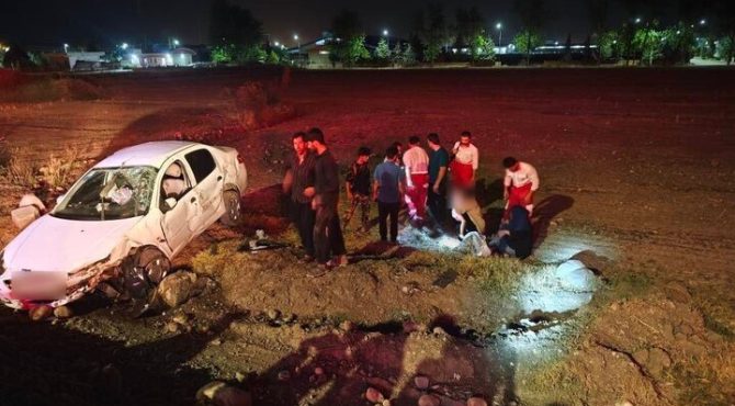 ۶ مصدوم بر اثر تصادف دو سواری در علی آبادکتول