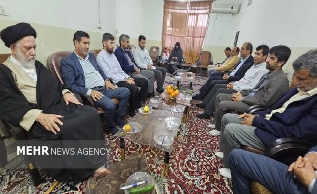 امام جمعه دیر غفلت فرهنگی خطرناک‌تر از تهدید نظامی است