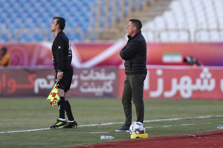 سرمربی پرسپولیس همه را نگران کرد مقصر شکست سنگین در اهواز مشخص شد